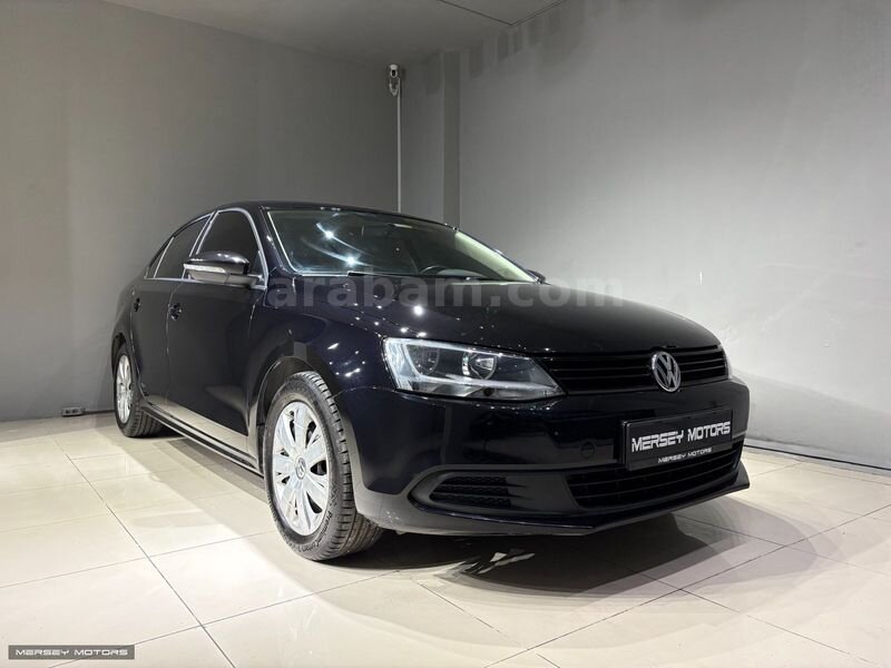 Galeriden Volkswagen Jetta 1.2 TSi Trendline 2013 Model İstanbul 129.000 km Siyah