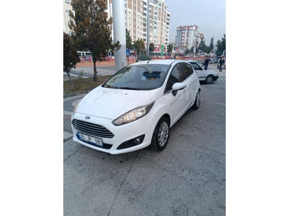 Sahibinden Ford Fiesta 1.5 TDCi Trend 2013 Model  175.000 km Beyaz