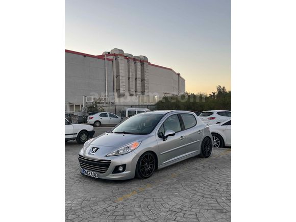 Sahibinden Peugeot 207 1.4 HDi Millesim 2010 Model 