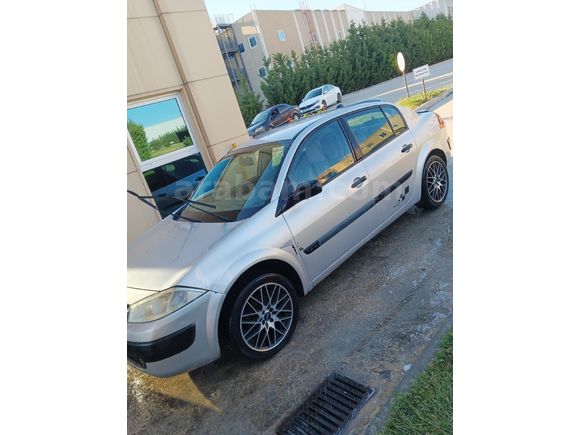 Sahibinden Renault Megane 1.4 Authentique 2005 Model