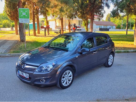Dizel otomatik vites Opel Astra bakimli