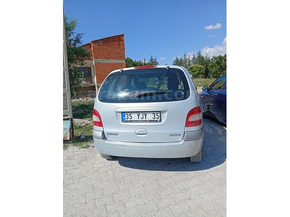 BOYASIZ VİZE YENİ Renault Scenic 1.6 Dynamique 2003 Model