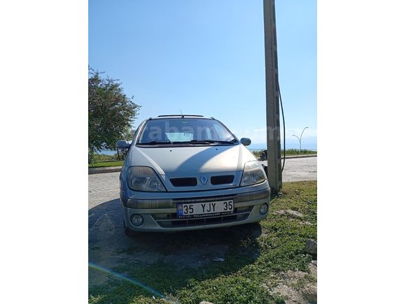 BOYASIZ VİZE YENİ Renault Scenic 1.6 Dynamique 2003 Model
