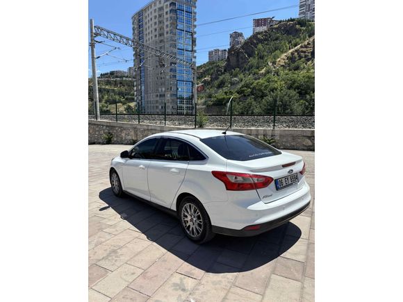 FORD FOCUS 3 TİTANİUM 