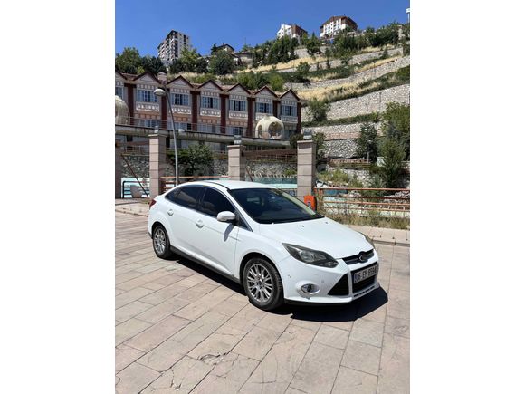 FORD FOCUS 3 TİTANİUM 