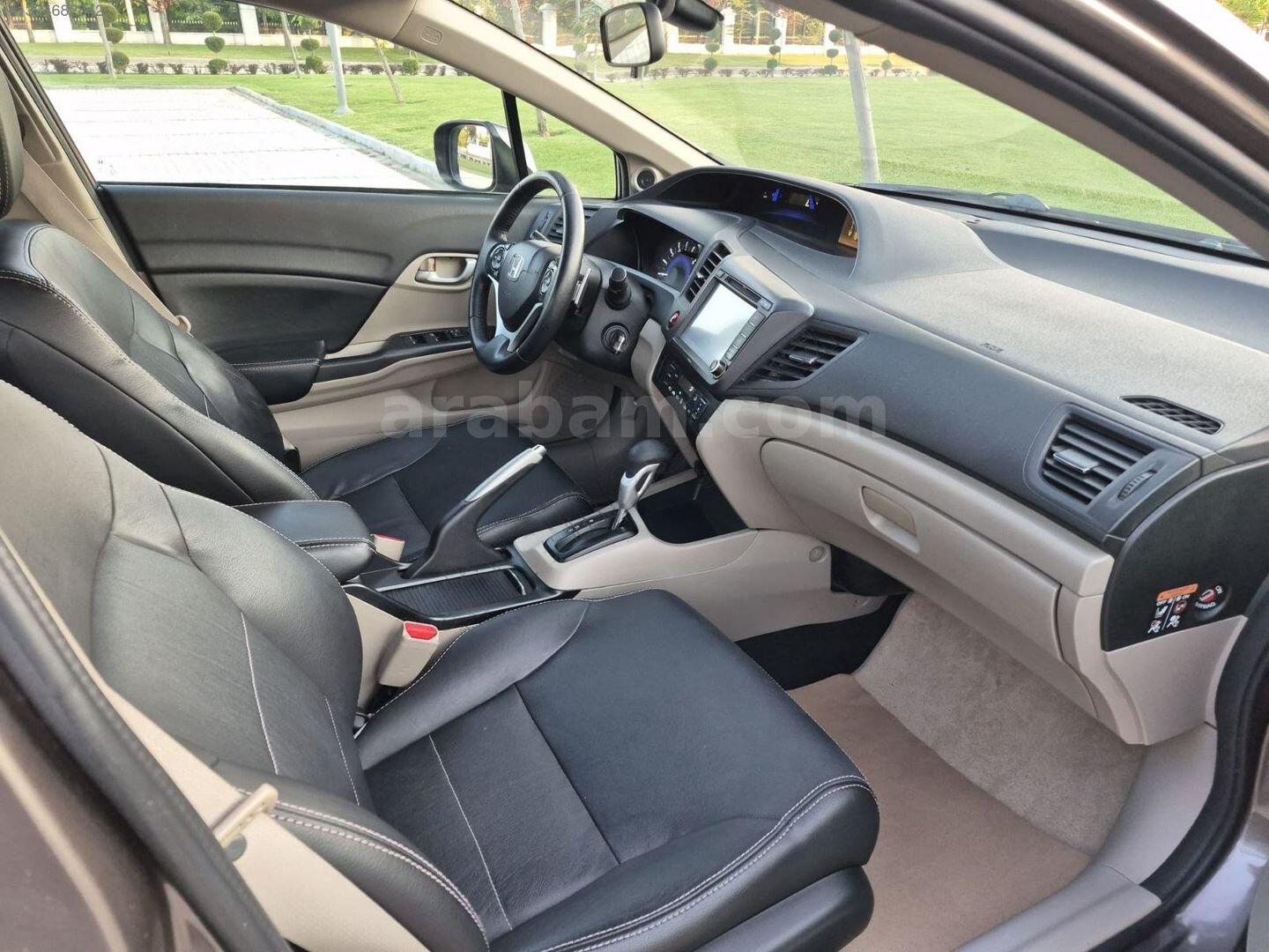 Galeriden Honda Civic 1.6i VTEC Premium 2015 Model Eskişehir 100.000 km Füme 4