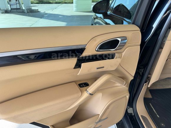 Galeriden Porsche Cayenne 3.0 Diesel 2014 Model Manisa