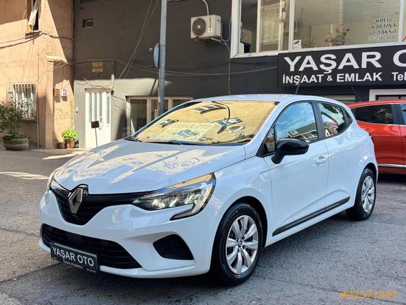 2022 YETKİLİ SERVİS BAKIMLI CLİO 87.000 KMDE GARANTİLİDİR.
