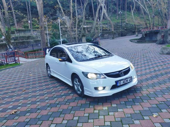 Sahibinden Honda Civic 1.6i VTEC Elegance 2011 Model
