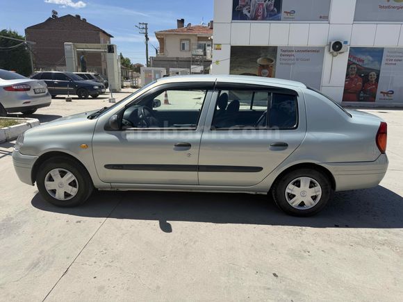 Sahibinden Renault Clio 1.4 RNA 2000 Model 