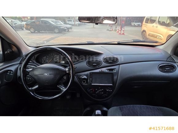 FORD FOCUS