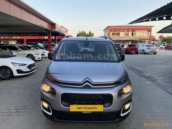 CİTROEN BERLİNGO 1.5 BLUE HDI SHİNE EAT8 OTOMATİK