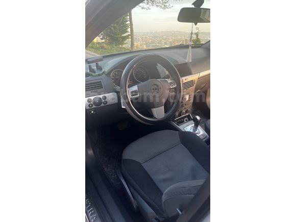 BAYANDAN TEMİZ OPEL ASTRA