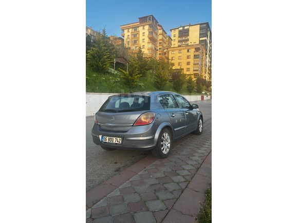 BAYANDAN TEMİZ OPEL ASTRA