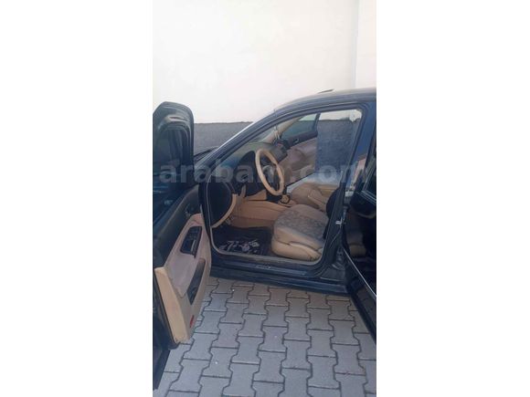 Sahibinden Volkswagen Golf 1.6 Basic 2000 Model 