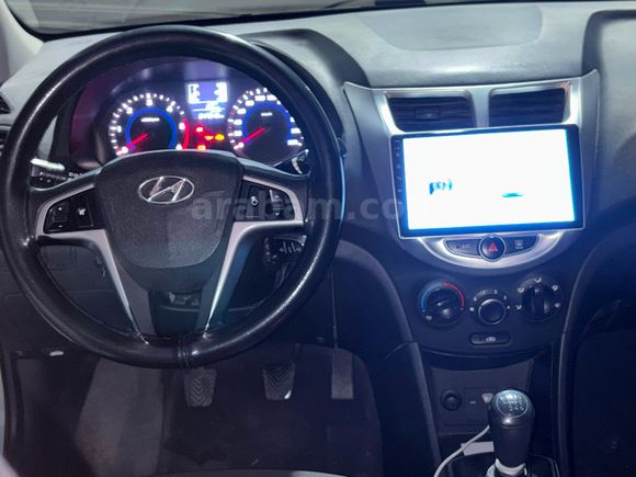 Sahibinden Hyundai Accent Blue 1.6 CRDI Mode Plus 2017 Model Degisensiz