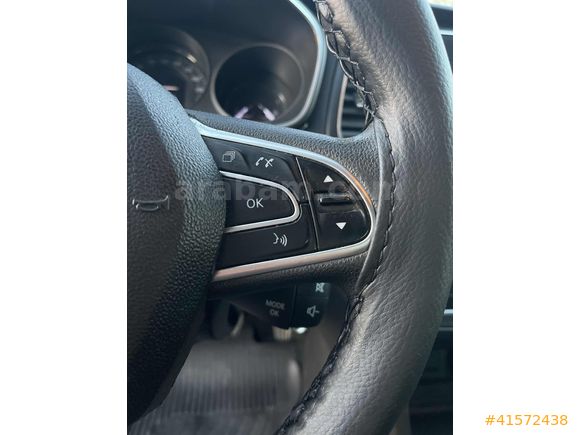 ÖNER AUTO'DAN___ 2018 MEGANE 1.6 MANUEL HATASIZ HASAR KAYITSIZ
