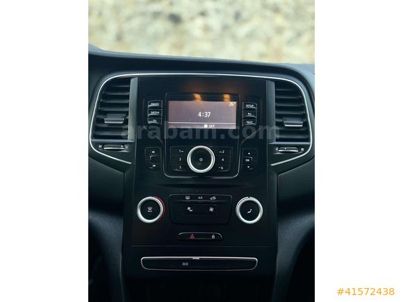 ÖNER AUTO'DAN___ 2018 MEGANE 1.6 MANUEL HATASIZ HASAR KAYITSIZ