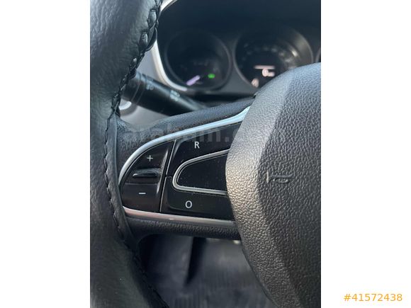 ÖNER AUTO'DAN___ 2018 MEGANE 1.6 MANUEL HATASIZ HASAR KAYITSIZ
