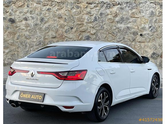 ÖNER AUTO'DAN___ 2018 MEGANE 1.6 MANUEL HATASIZ HASAR KAYITSIZ