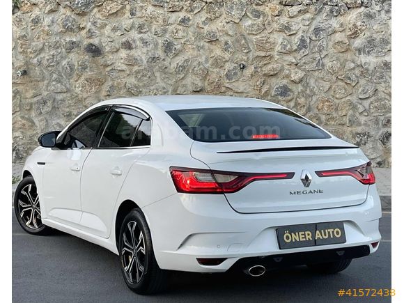 ÖNER AUTO'DAN___ 2018 MEGANE 1.6 MANUEL HATASIZ HASAR KAYITSIZ