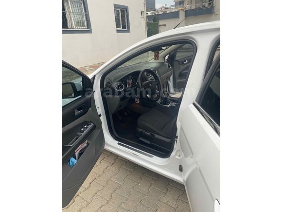 Sahibinden Ford Focus 1.6 Titanium 2011 Model 