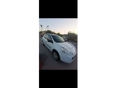 Sahibinden Renault Clio 1.5 dCi Grandtour Extreme 2010 Model İzmir