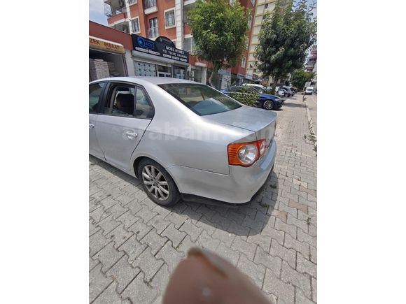 Sahibinden Volkswagen Jetta 1.6 Primeline 2010 Model