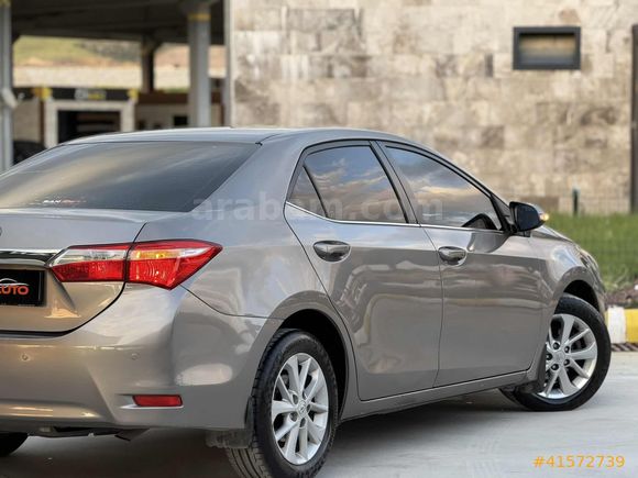2013 Corolla 1.4 D-4D Advance 200BİNDE DEĞİŞENSZ AVANTGARD BRONZ
