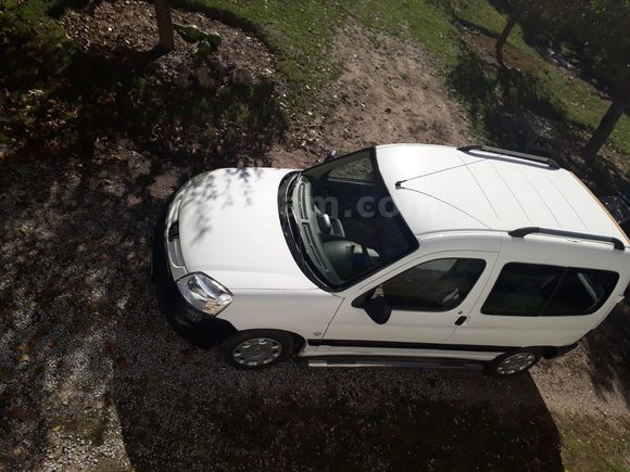 13 yıldır tek elde kullanılmış Peugeot Partner 1.9 D 2006 Model