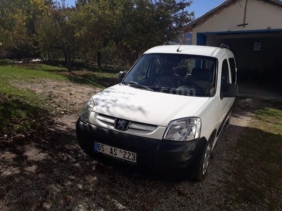 13 yıldır tek elde kullanılmış Peugeot Partner 1.9 D 2006 Model