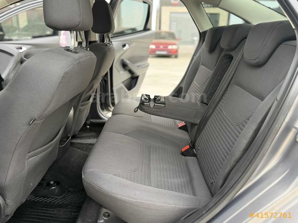 2015 Focus 1.6 TDCI TitaniumX 180 BİNDE FULL EN DOLUSU EMSALSİZZ