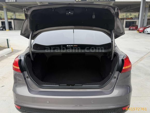 2015 Focus 1.6 TDCI TitaniumX 180 BİNDE FULL EN DOLUSU EMSALSİZZ