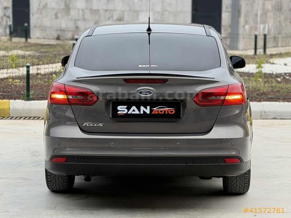 2015 Focus 1.6 TDCI TitaniumX 180 BİNDE FULL EN DOLUSU EMSALSİZZ