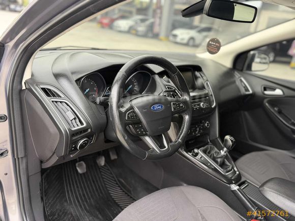2015 Focus 1.6 TDCI TitaniumX 180 BİNDE FULL EN DOLUSU EMSALSİZZ