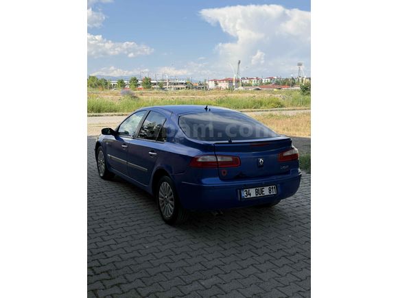 Galeriden Renault Laguna 1.6 Privilege 2004 Model Ağrı