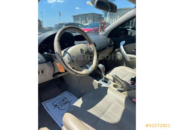 UCARS GRUP MEGANE 3 DİZEL OTOMATİK PRİVİLEGE
