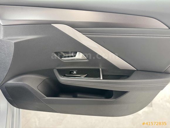 2025 CAM TAVAN 17 BİN KM ASTRA E