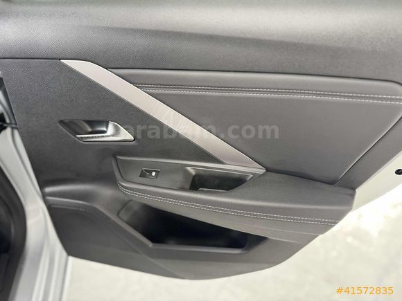 2025 CAM TAVAN 17 BİN KM ASTRA E