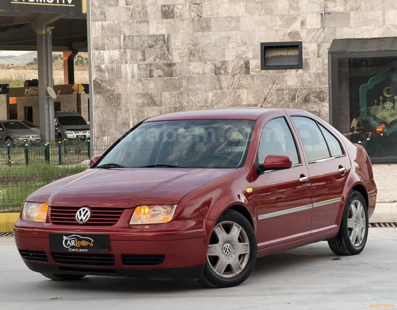 Galeriden Volkswagen Bora 1.6 Comfortline 2000 Model Denizli 293.000 km Kırmızı 3