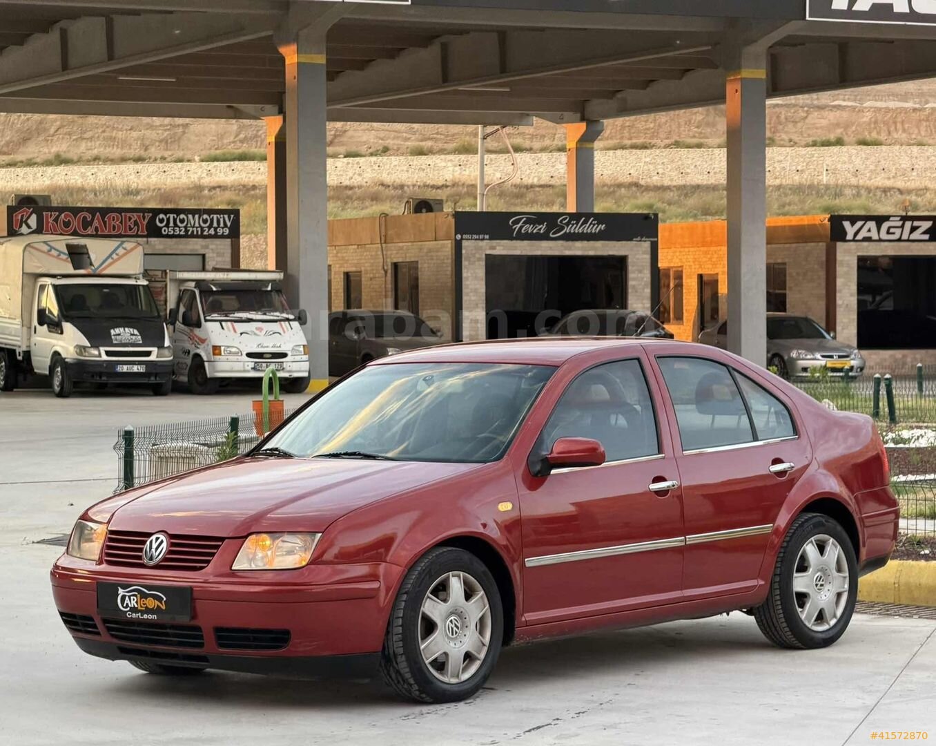 Galeriden Volkswagen Bora 1.6 Comfortline 2000 Model Denizli 293.000 km Kırmızı 7