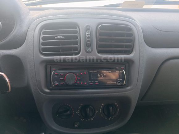 Sahibinden Renault Clio 1.4 Expression 2002 Model