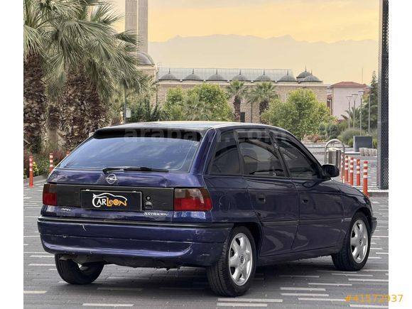// CARLEON'dan // ASTRA// 1.6 GLS DEĞİŞENSİZ // KLİMALI //