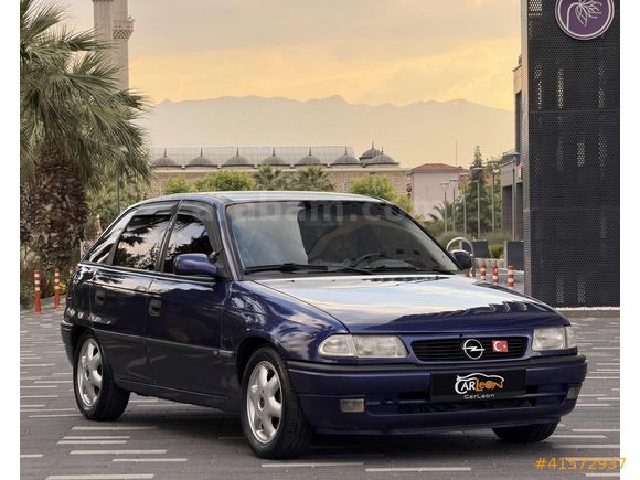 // CARLEON'dan // ASTRA// 1.6 GLS DEĞİŞENSİZ // KLİMALI //