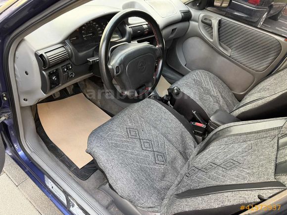 // CARLEON'dan // ASTRA// 1.6 GLS DEĞİŞENSİZ // KLİMALI //