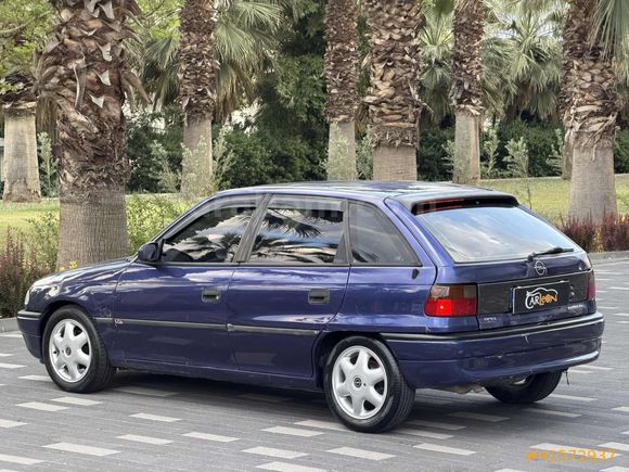 // CARLEON'dan // ASTRA// 1.6 GLS DEĞİŞENSİZ // KLİMALI //