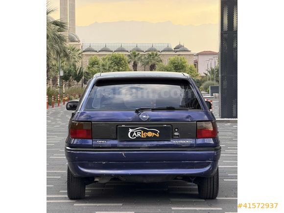 // CARLEON'dan // ASTRA// 1.6 GLS DEĞİŞENSİZ // KLİMALI //