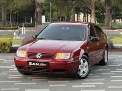 2000 Bora 1.6 Comfortline 270BİNDE TAVAN BOYASIZ CAM GİB EMSALSZ