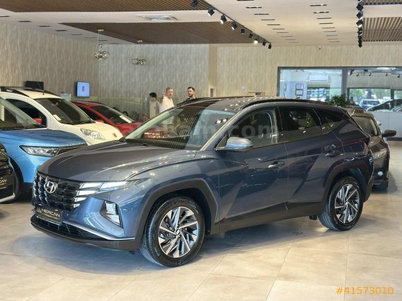 MERCAN PREMIUM CARS 2024 MODEL HATASIZ CAM TAVAN YETKİLİ SRVS !!