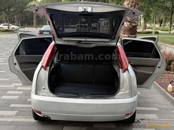 2000 Focus 1.6 Ghia KLİMA\SANRUF EN DOLUSU CAM GİBİ EMSALSİZ